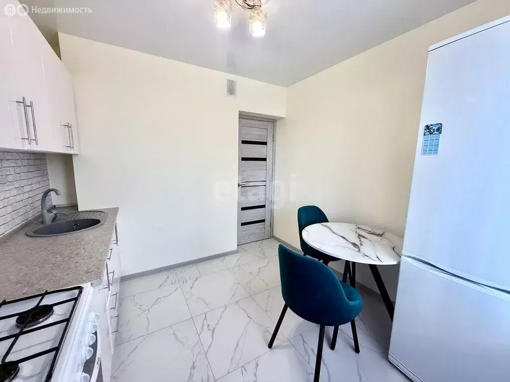 1-комнатная квартира: Салават, улица Губкина, 2Б (35.8 м) - Фото 0