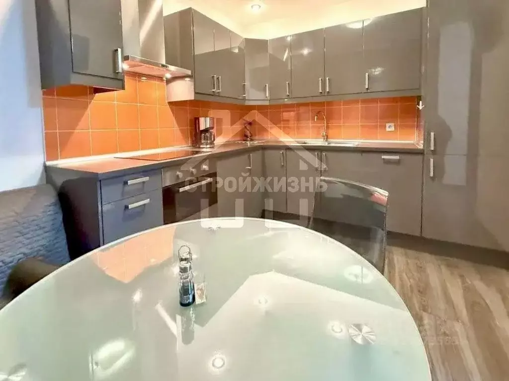 1-к кв. Свердловская область, Екатеринбург ул. Бажова, 68 (44.2 м) - Фото 1