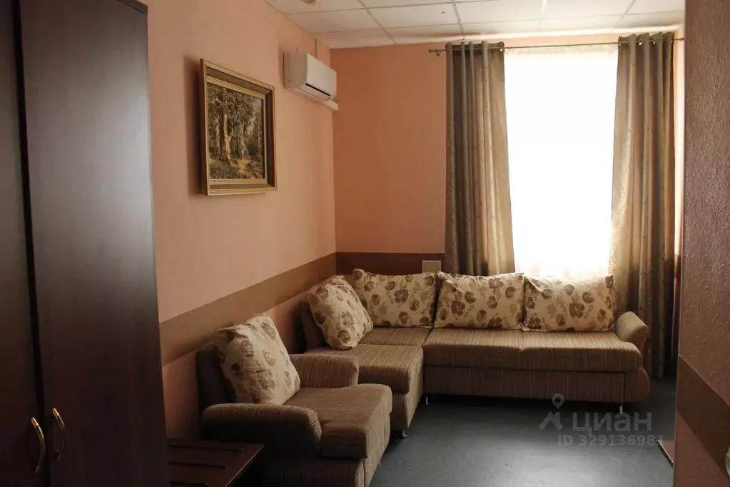 Комната Нижегородская область, Дзержинск 33б кв-л,  (35.0 м) - Фото 1