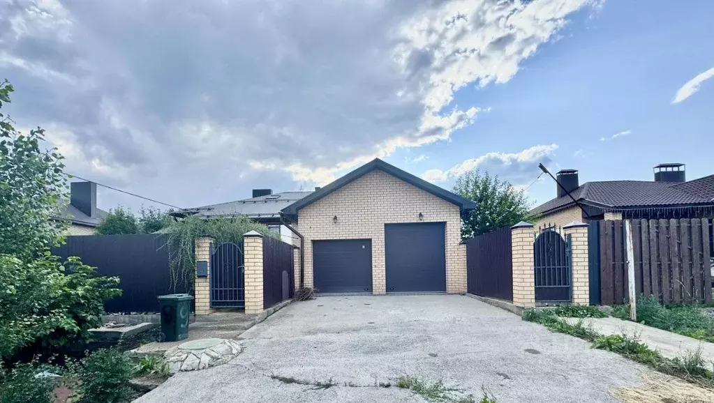 Дом в Оренбургская область, Оренбургский район, с. Ивановка ул. ... - Фото 1