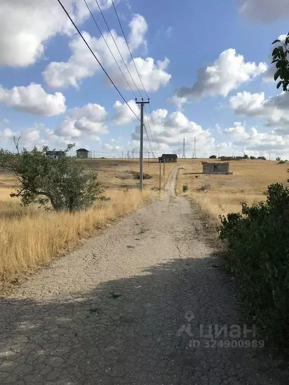 Участок в Крым, Симферопольский район, с. Мирное ул. Белова (6.0 сот.) - Фото 1