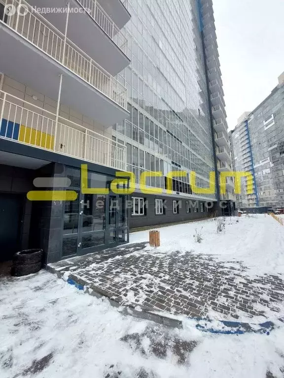 3-комнатная квартира: Красноярск, улица Александра Матросова, 36 (83 ... - Фото 2