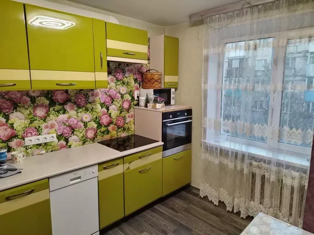 3-к кв. Камчатский край, Елизово Школьная ул., 1А (69.5 м) - Фото 0