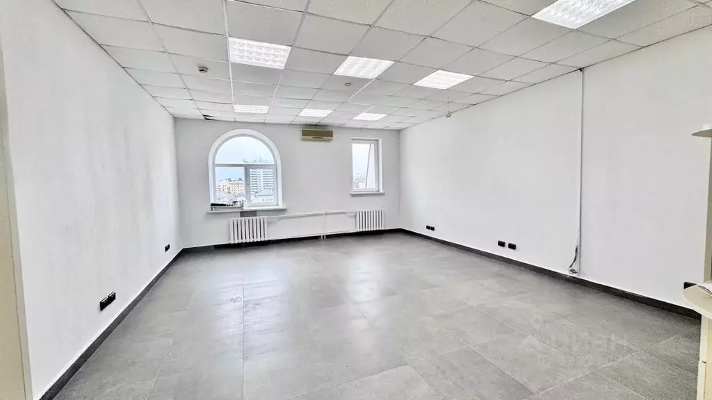 Офис в Татарстан, Казань ул. Островского, 67 (37 м) - Фото 1