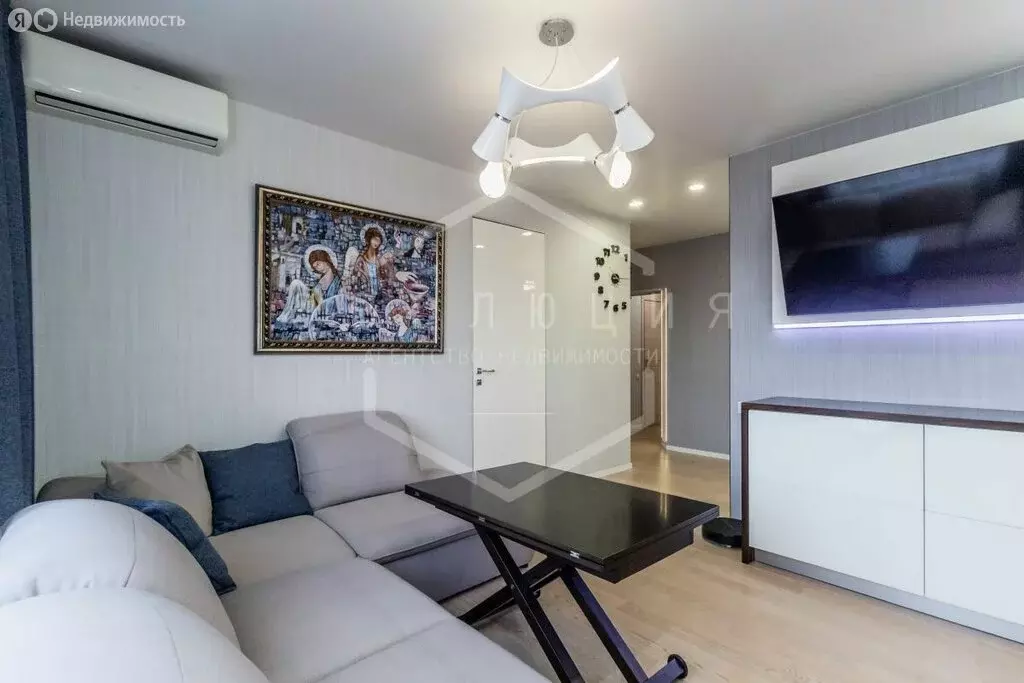 2-комнатная квартира: Калининград, улица Маршала Баграмяна, 14 (64 м) - Фото 1