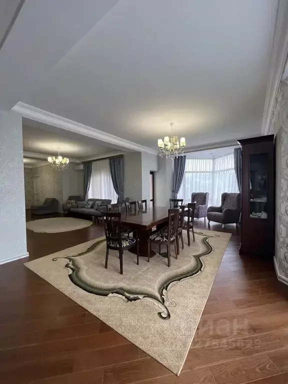 5-к кв. Ставропольский край, Кисловодск ул. Шаумяна, 31/33 (200.0 м) - Фото 1