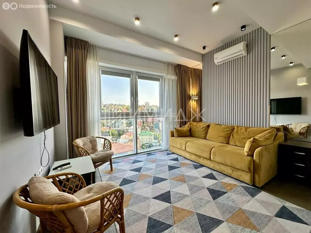 1-комнатная квартира: Сочи, микрорайон Мамайка, Крымская улица, 89 ... - Фото 1