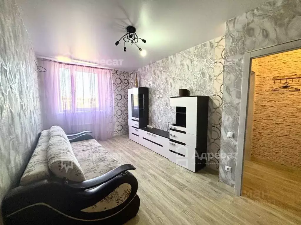 2-к кв. Волгоградская область, Волгоград ул. 70-летия Победы, 21А ... - Фото 0