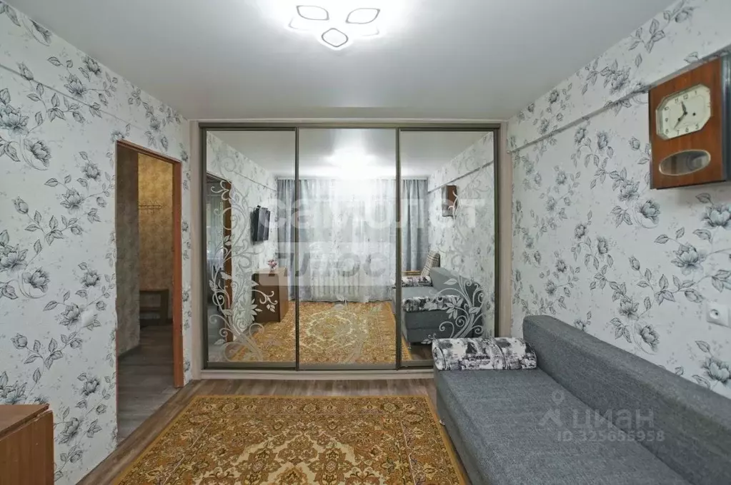 3-к кв. Омская область, Омск Городок Нефтяников мкр, ул. Владимира ... - Фото 1