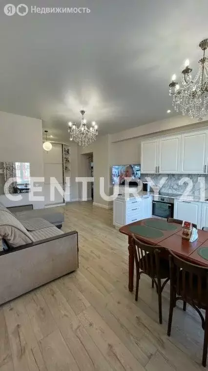 3-комнатная квартира: Якутск, проспект Ленина, 23 (69 м) - Фото 0