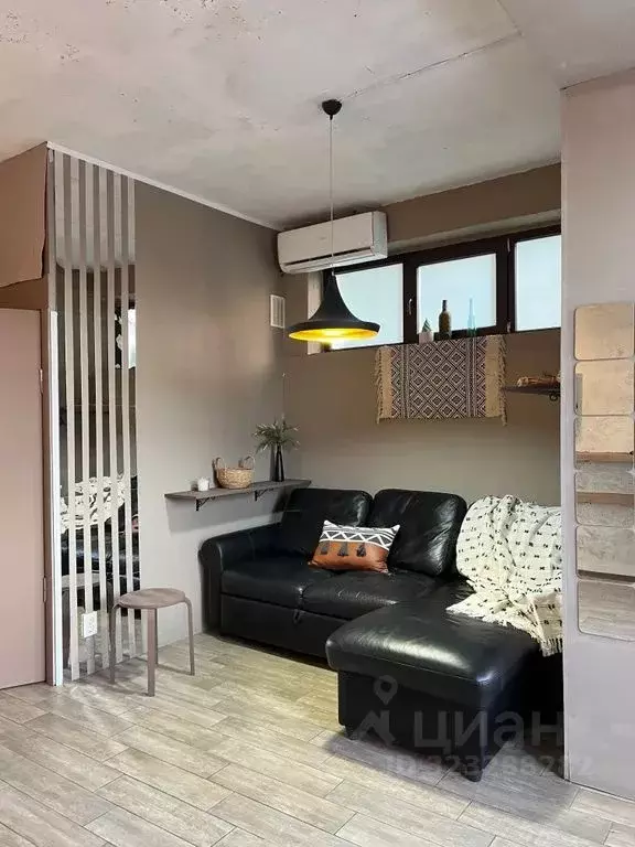 1-к кв. Краснодарский край, Сочи Светлана мкр, ул. Дмитриевой, 5 (30.0 ... - Фото 1