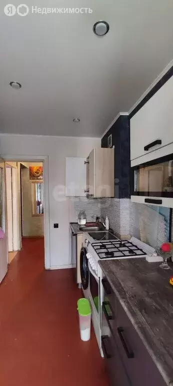 3-комнатная квартира: Сатка, проспект Мира, 8 (58.4 м) - Фото 1