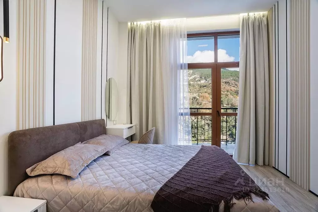 3-к кв. Крым, Ялта муниципальный округ, Отрадное пгт ш. Дражинского, ... - Фото 1