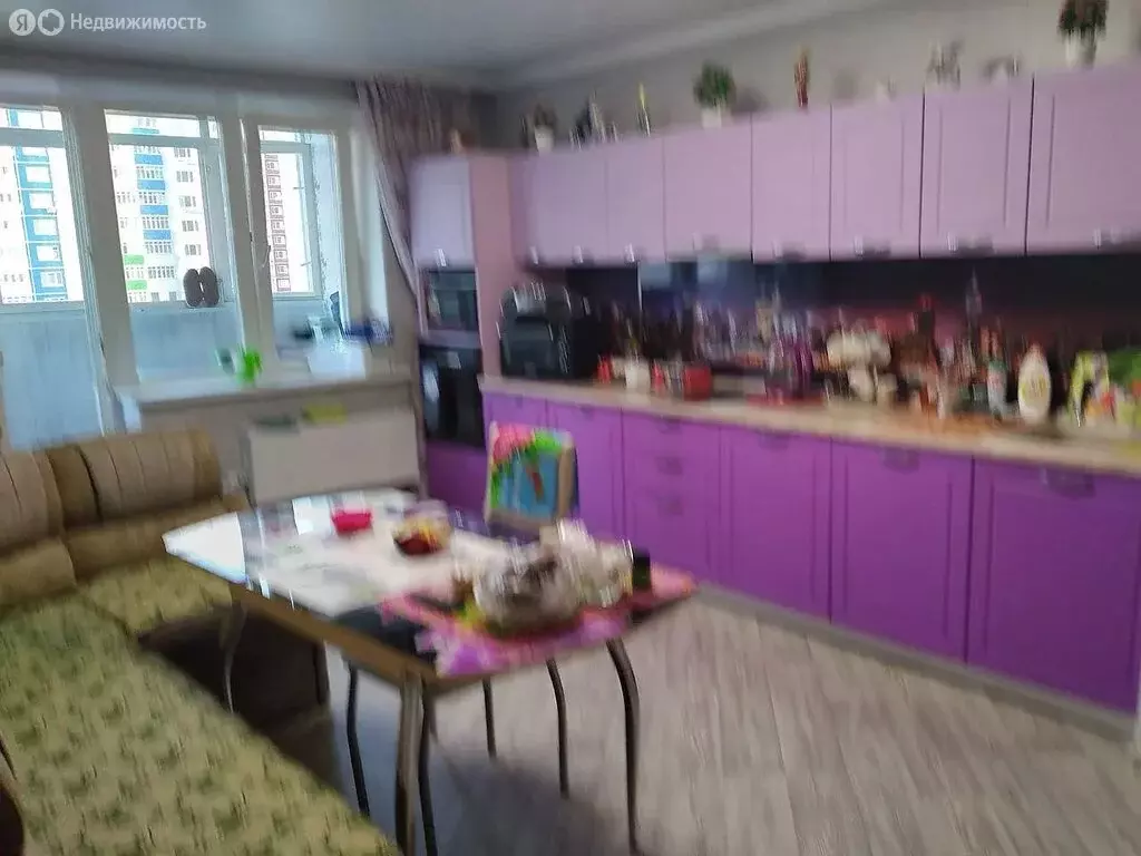 3-комнатная квартира: Тюмень, улица Павла Шарова, 7 (86.8 м) - Фото 2