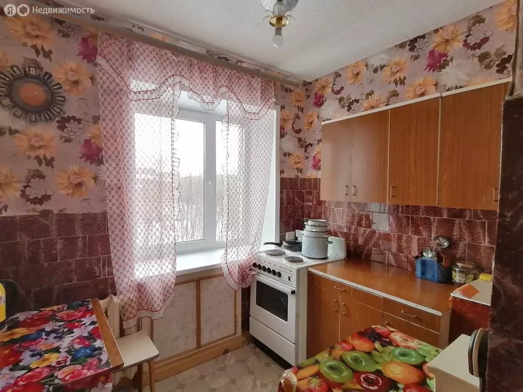 3-комнатная квартира: Инта, Инта, улица Горького, 15 (51.2 м) - Фото 1