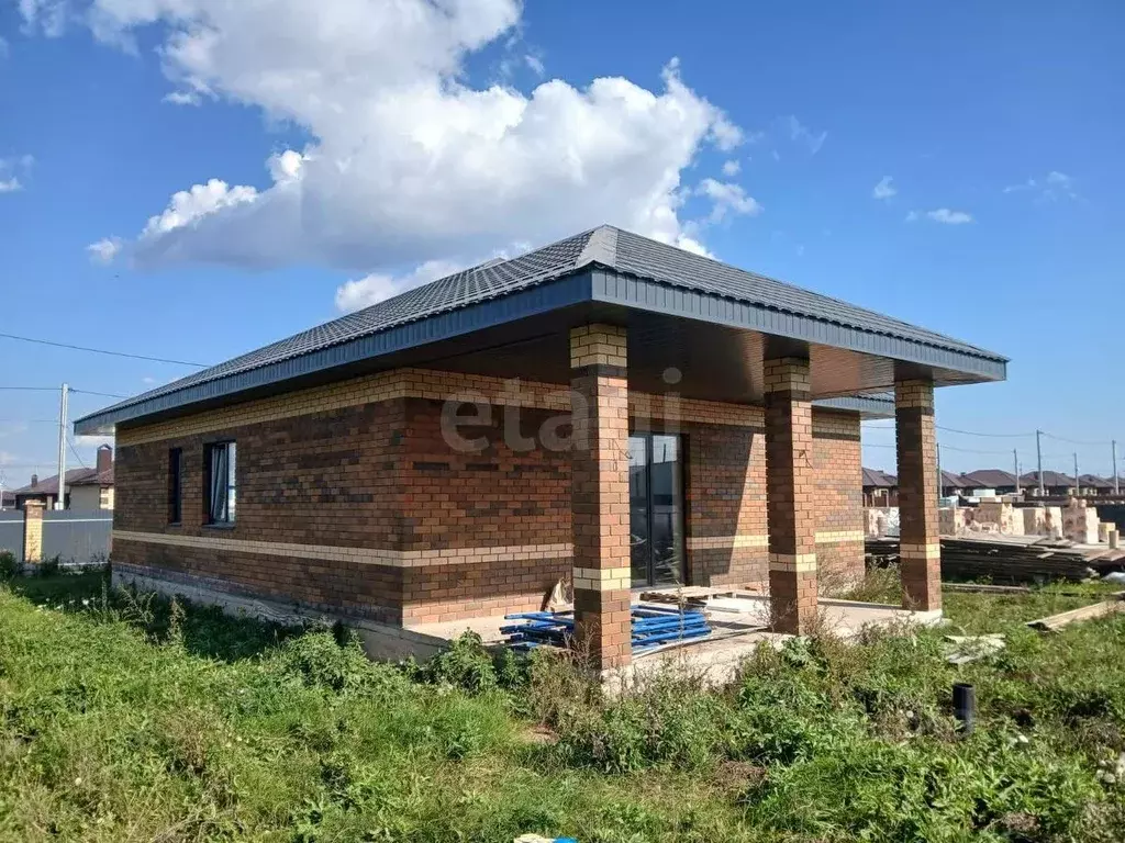 Дом в Башкортостан, Кармаскалинский район, Кабаковский сельсовет, д. ... - Фото 1