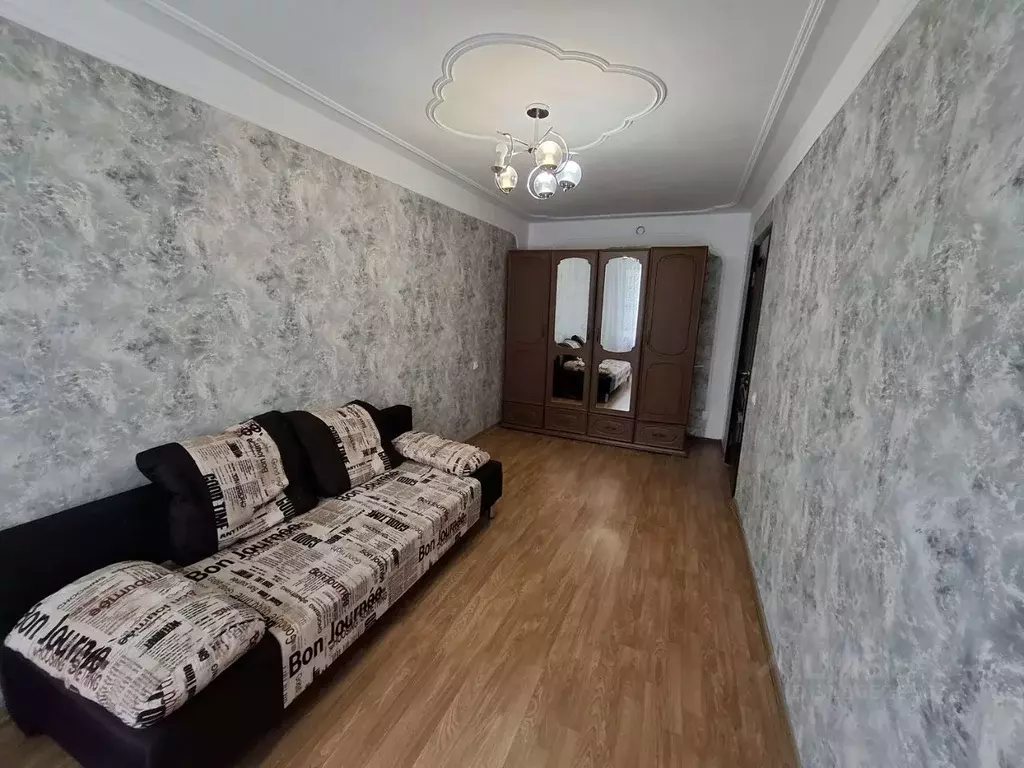 2-к кв. Карачаево-Черкесия, Черкесск ул. Доватора, 54 (40.0 м) - Фото 1