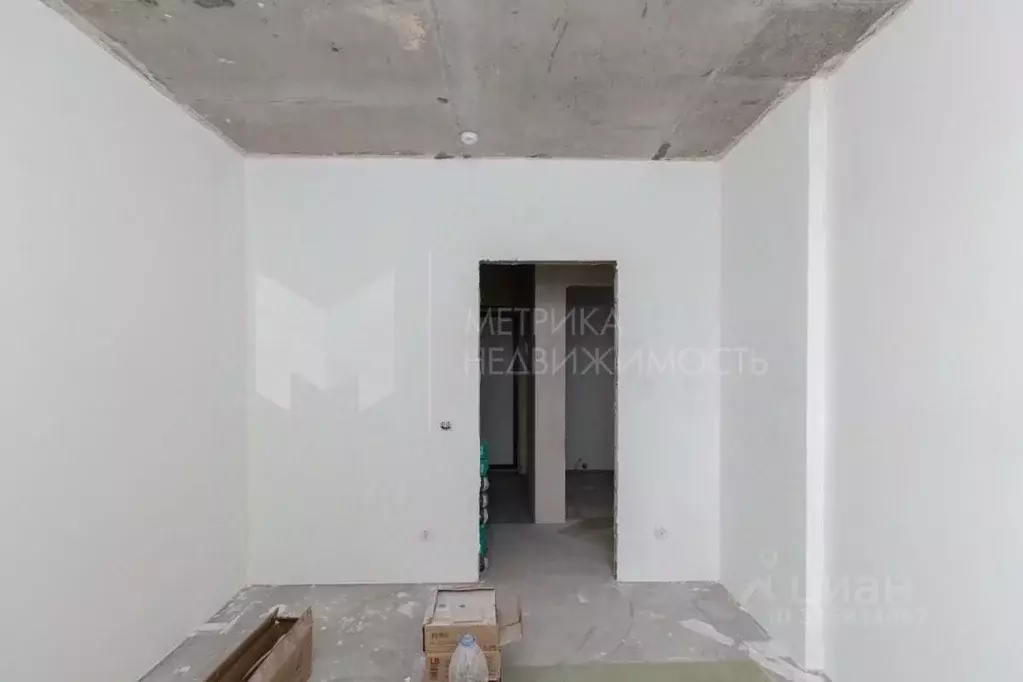 2-к кв. Тюменская область, Тюмень ул. Василия Малкова, 7 (55.0 м) - Фото 1