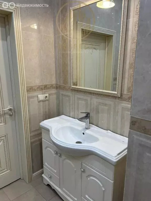 2-комнатная квартира: Кисловодск, Парковая улица, 1 (74.8 м) - Фото 0