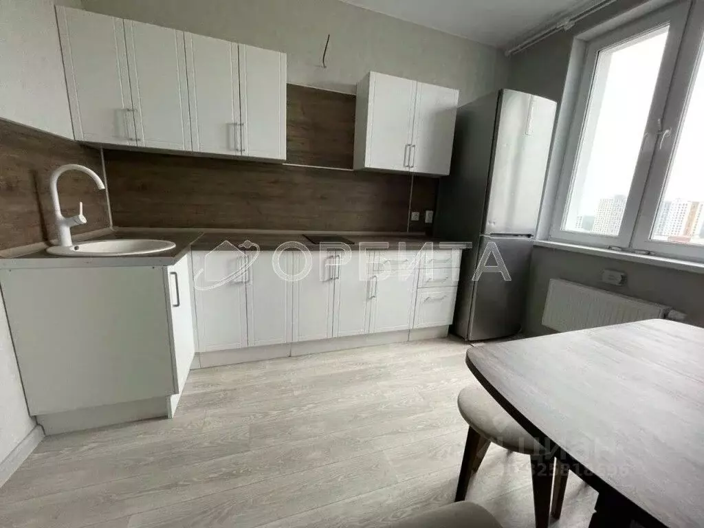 1-к кв. Тюменская область, Тюмень ул. Героев Космоса, 9 (36.0 м) - Фото 2