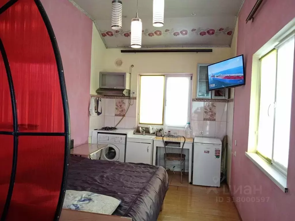 Студия Крым, Черноморское пгт ул. Агафонова, 45А (20.0 м) - Фото 0