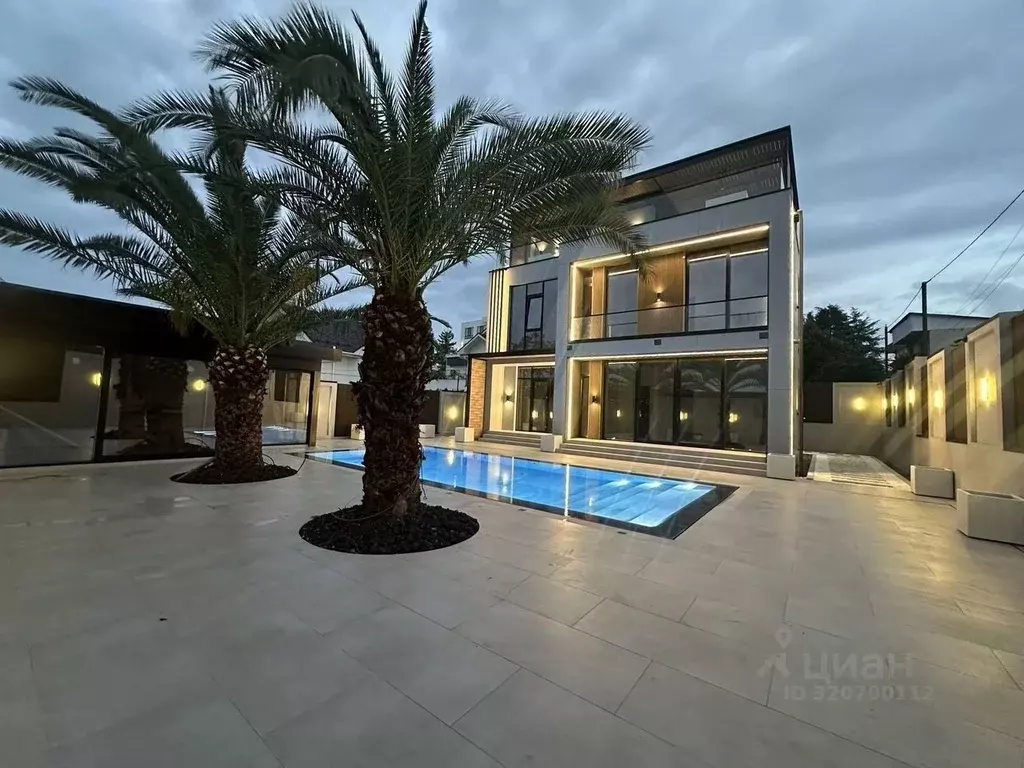 Дом в Краснодарский край, Сочи Малый Ахун мкр, ул. Светлая, 8 (320 м) - Фото 1