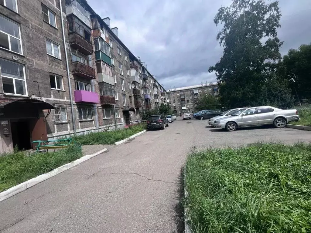 2-к кв. Кемеровская область, Новокузнецк просп. Дружбы, 8 (43.3 м) - Фото 0