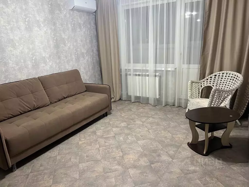 2-к кв. Свердловская область, Екатеринбург ул. Щорса, 132 (60.0 м) - Фото 1
