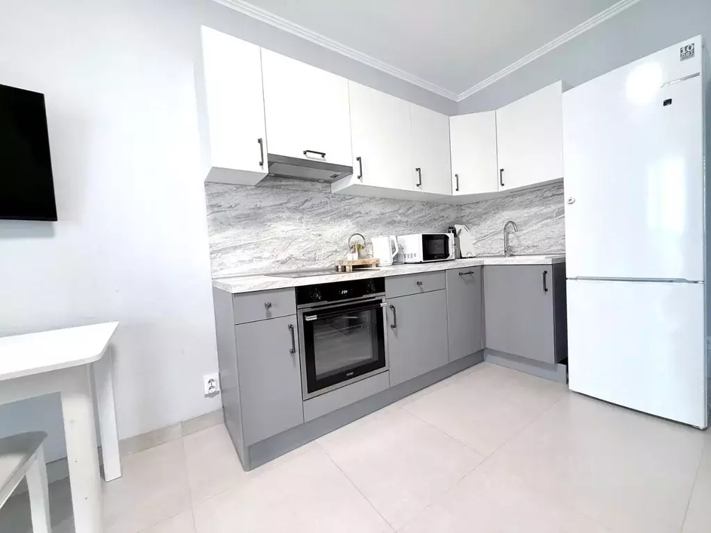 1-к кв. Москва ул. Юлиана Семенова, 8к1 (36.6 м) - Фото 1
