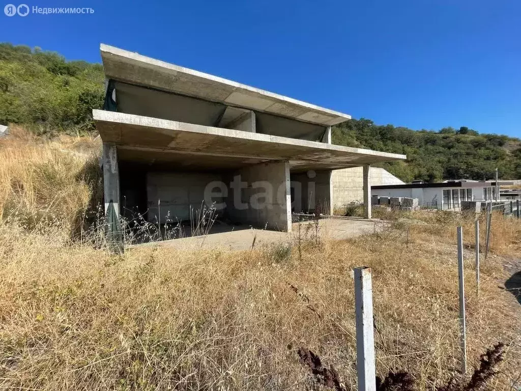 Участок в Партенит, Дачная улица (9.97 м) - Фото 0