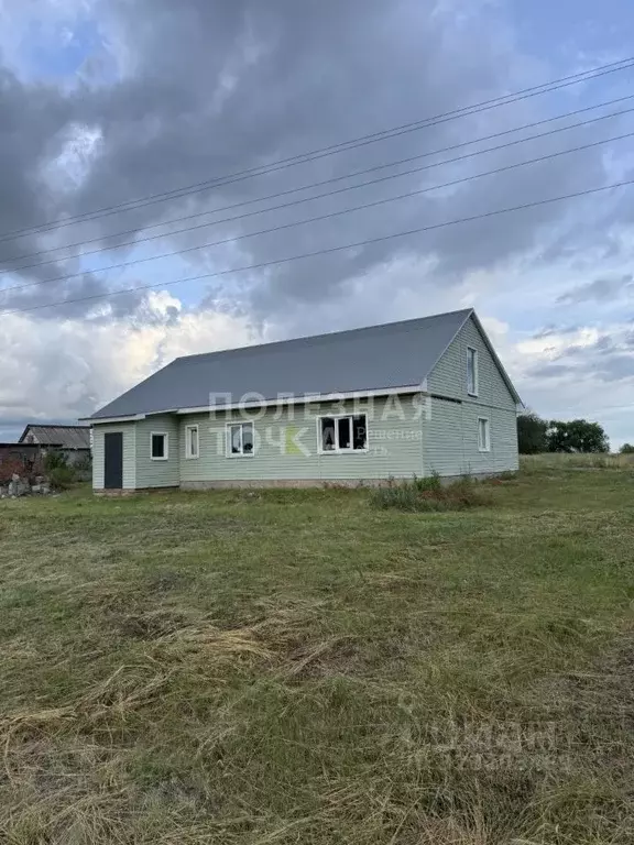 Дом в Самарская область, Нефтегорский район, с. Покровка Первомайская ... - Фото 2