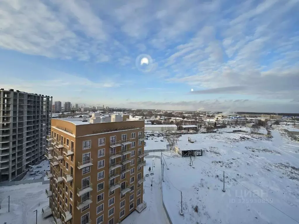 Студия Свердловская область, Екатеринбург ул. Пехотинцев, 1В (22.6 м) - Фото 1