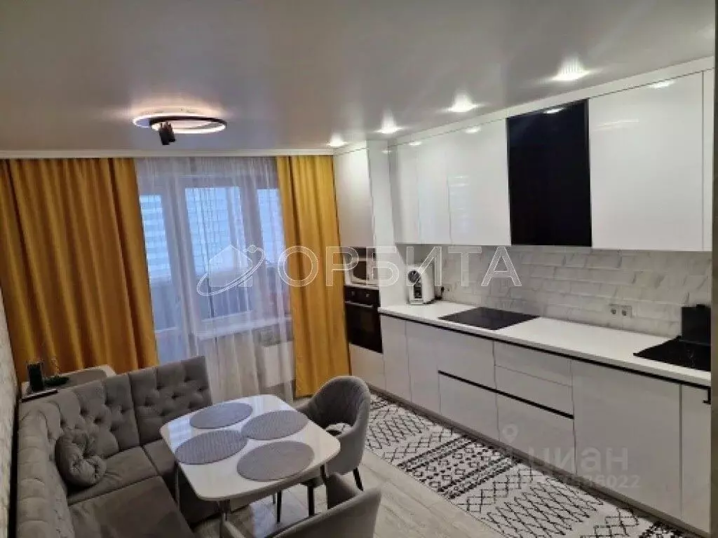 3-к кв. Тюменская область, Тюмень ул. Константина Посьета, 7 (86.3 м) - Фото 1