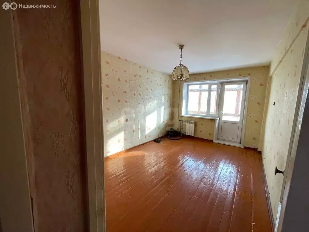 2-комнатная квартира: Ачинск, 6-й микрорайон, 5 (48.2 м) - Фото 2