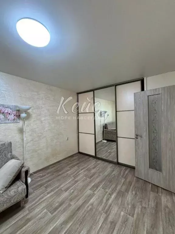 1-к кв. Крым, Феодосия ул. Крымская, 5 (30.1 м) - Фото 2