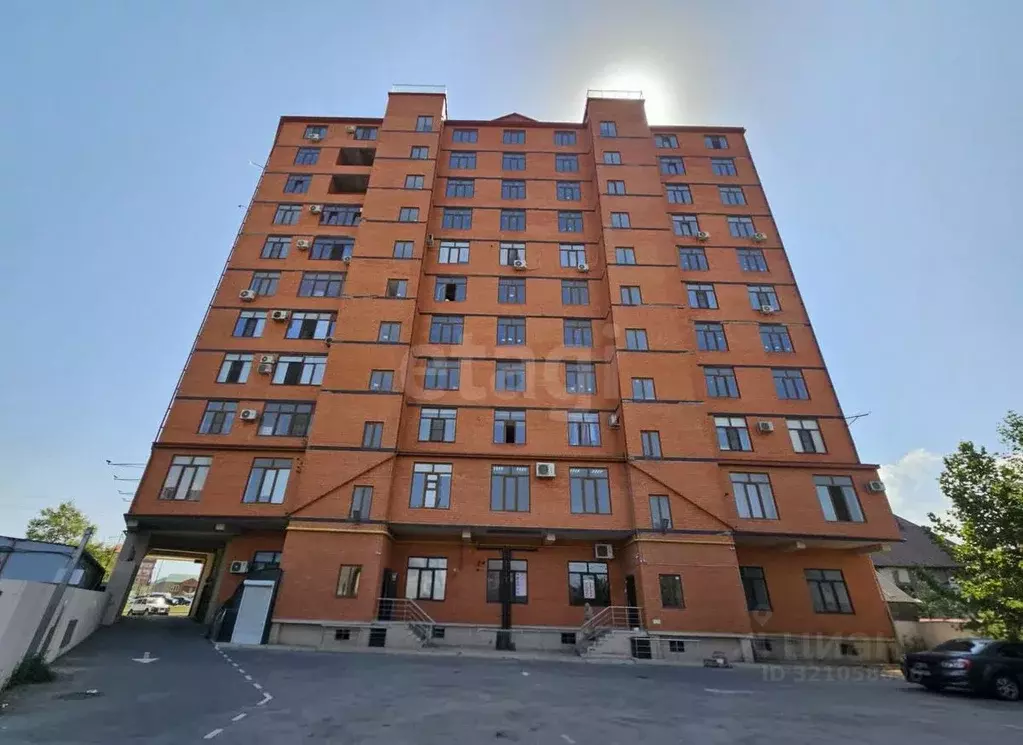 2-к кв. Дагестан, Махачкала ул. Хаджи Булача, 26А (90.0 м) - Фото 0