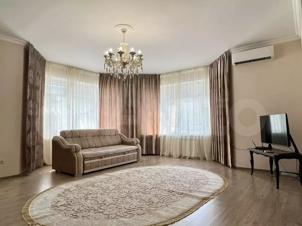 2-к. квартира, 81 м, 8/10 эт. - Фото 0