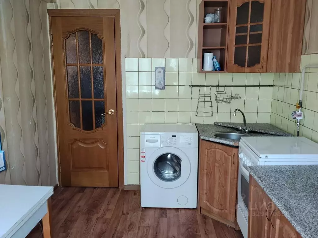 3-к кв. Тульская область, Суворов Тульская ул., 6А (61.6 м) - Фото 2