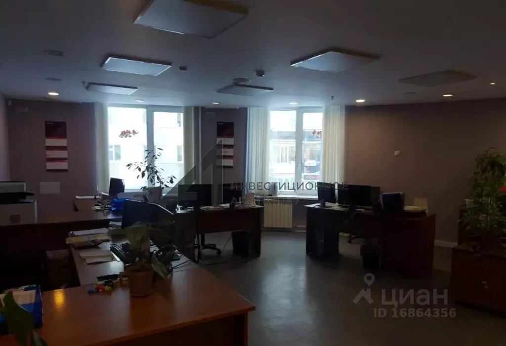 Офис в Тюменская область, Тюмень ул. Республики, 164с2 (135 м) - Фото 1