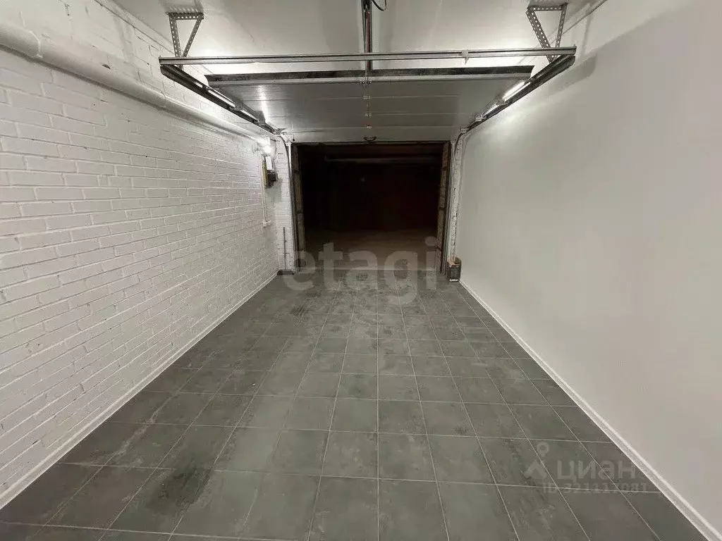 Гараж в Новосибирская область, Новосибирск Нарымская ул., 8Ак1 (18 м) - Фото 0