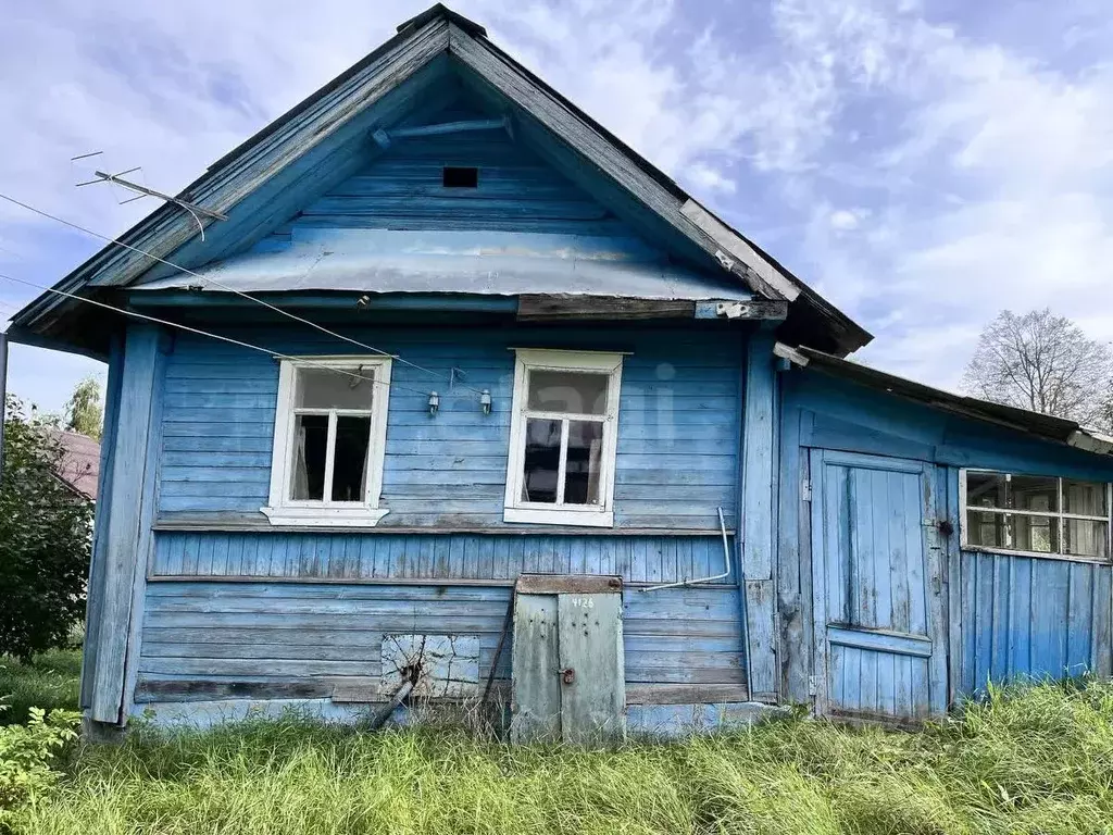 Дом в Ленинградская область, Киришский район, Будогощское городское ... - Фото 1