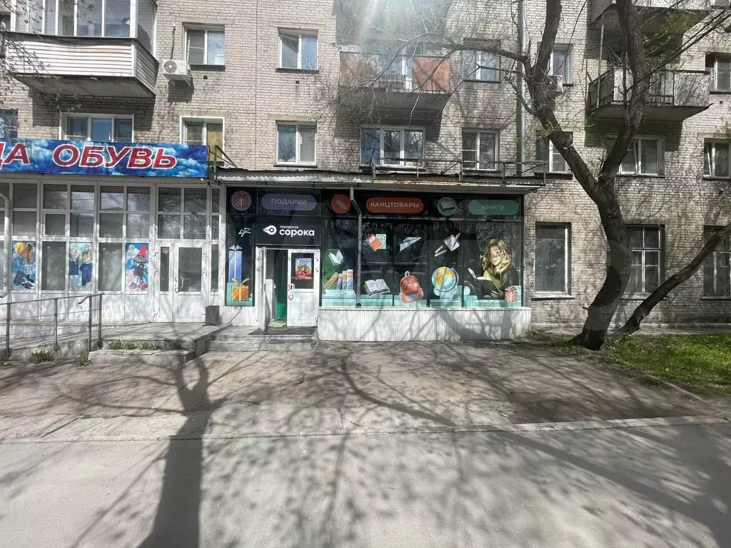 Торговая площадь, 176.3 м на магистрали под магаз - Фото 1