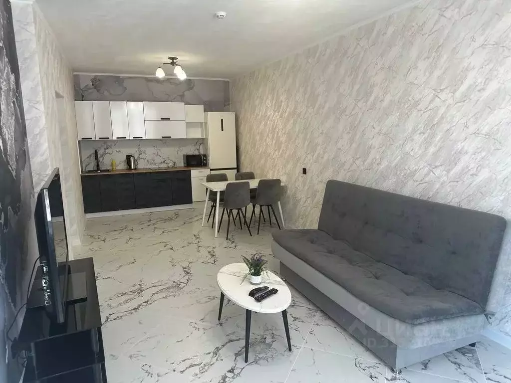 2-к кв. Кемеровская область, Кемерово ул. Мичурина, 58к2 (72.0 м) - Фото 0
