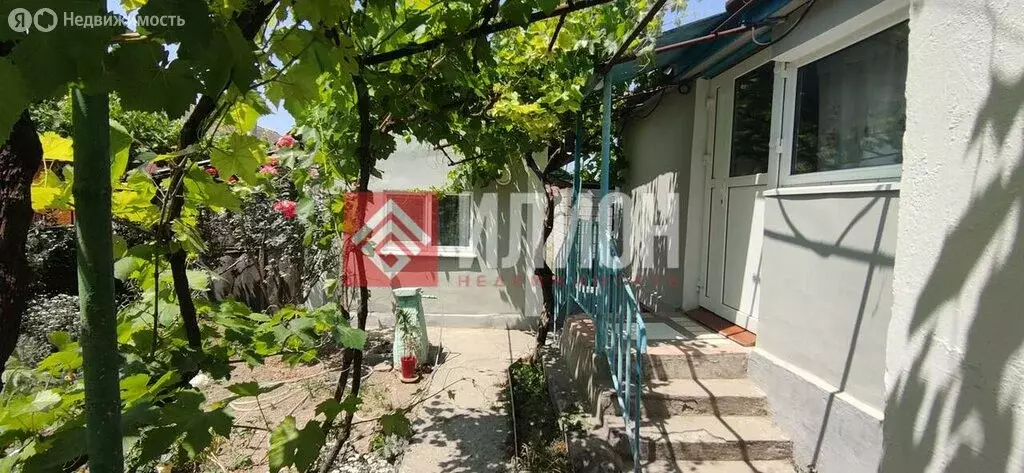 Дом в Бахчисарай, улица Лермонтова, 77 ( м) - Фото 0