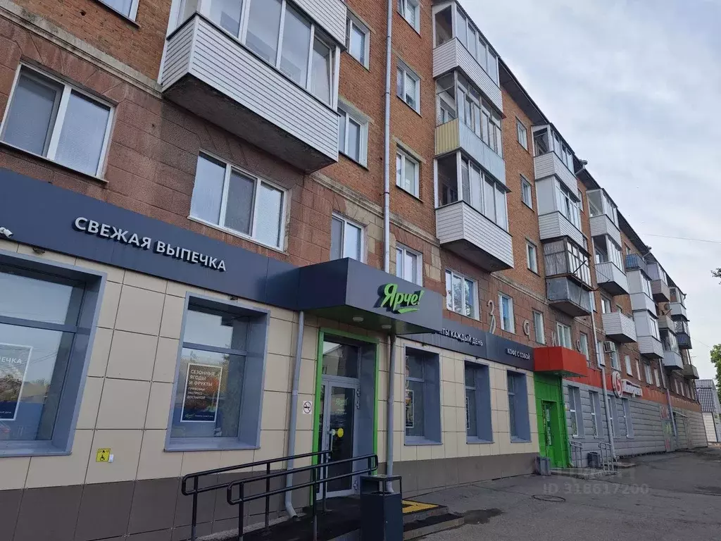 2-к кв. Кемеровская область, Юрга ул. Машиностроителей, 12 (45.0 м) - Фото 1
