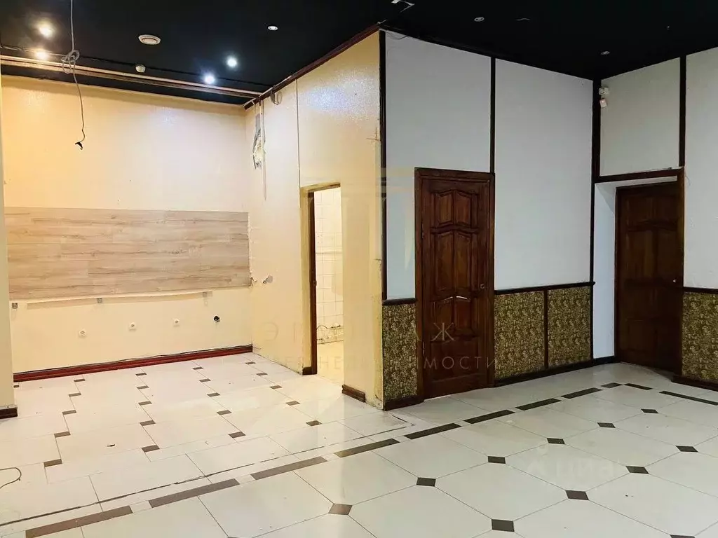 Торговая площадь в Ленинградская область, Отрадное Кировский район, ... - Фото 2