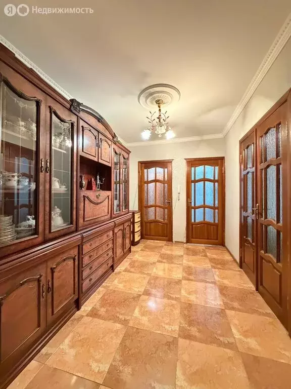 3-комнатная квартира: Нальчик, улица Тарчокова, 54 (80 м) - Фото 1
