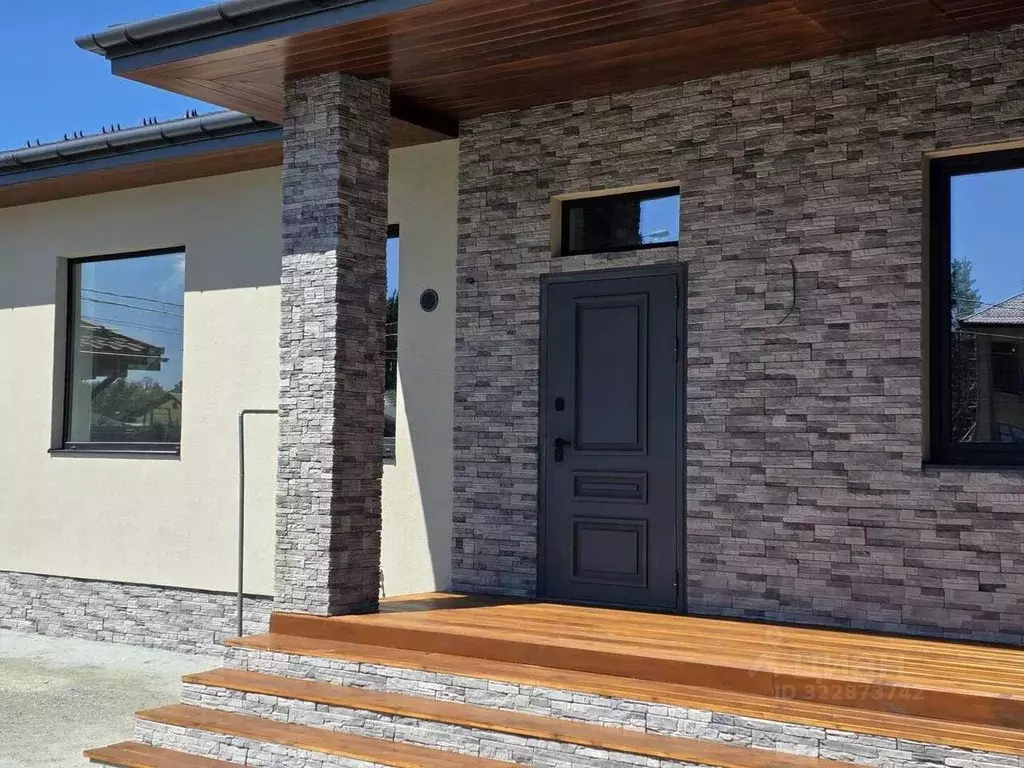 Дом в Свердловская область, Сысертский муниципальный округ, пос. ... - Фото 1