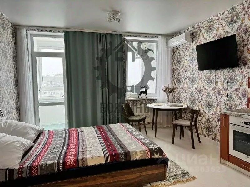 Студия Свердловская область, Екатеринбург ул. Азина, 22/7 (30.0 м) - Фото 1