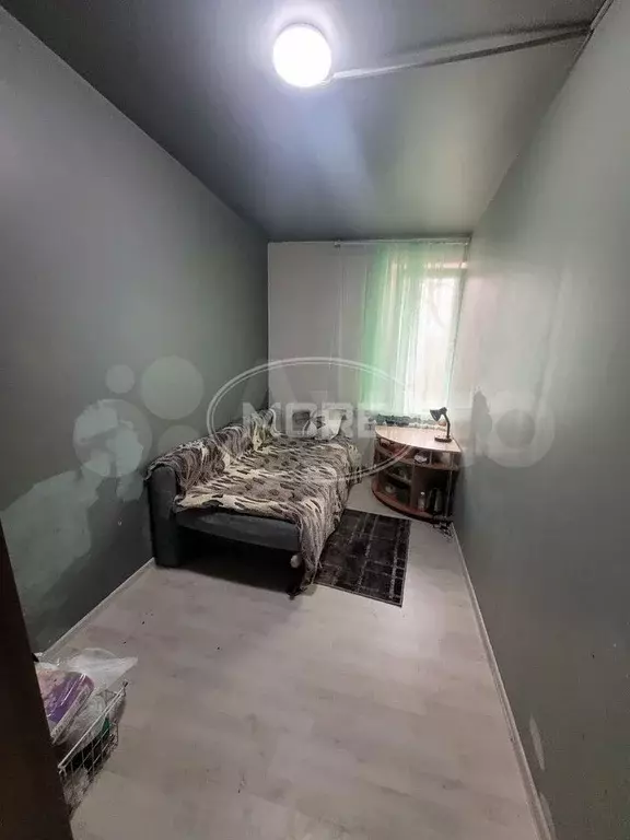 Комната 10 м в 5-к., 1/3 эт. - Фото 1